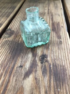 Vintage Aqua green Square glass inkwell bottle inkpot - Picture 1 of 5