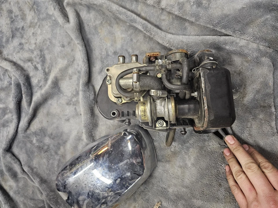 Yamaha Virago 1000 Xv1000 1985 válvula de aire solenoide respirador interruptor sensor Foto 1 de 4