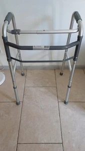 Aidapt Walking Zimmer Frame - Picture 1 of 3