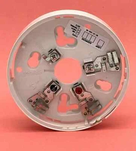 B501 B501-IV System Sensor Detector Base Ivory - Notifier - Picture 1 of 4