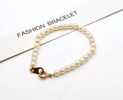 Young Ladies / Child's  5 1/2 in. Faux Pearl Fashion Bracelet ... Se73 - Image 1 of 2