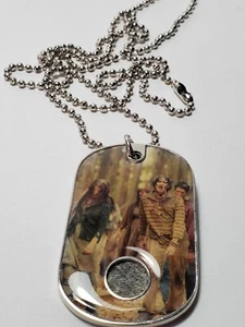 The Walking Dead Stagione 4 (Walker) Costume Reliquia Etichetta Cane C16 di C17 b5 - Foto 1 di 2