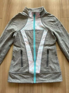 Chaqueta de patinaje artístico Etremely Rare ivivva talla 7 120 cm cómoda - Imagen 1 de 5