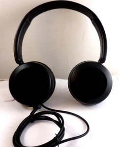 JVC Kenwood HA-S31M Powerful Sound Wire Headphones - Picture 1 of 3