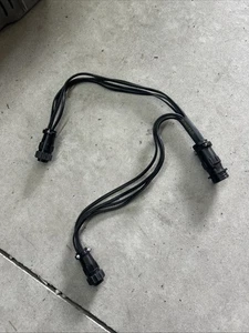 Cable adaptador divisor doble Kino Flo X16-A9 de 4 bancos - 16 pines a 2x 9 pines - Imagen 1 de 3