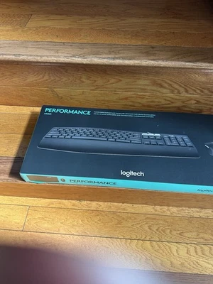 Logitech MK 825 Performace keyboard - no mouse & no receiver - Image 1 of 4