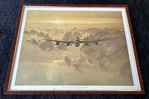 Avro Lancaster WWII Bomber - gerahmter Druck - Coulson - 462 mm x 361 mm - Outbound - Bild 1 von 6