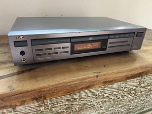 Vintage JVC XL-V251 Compact Disc Player - Picture 1 of 6