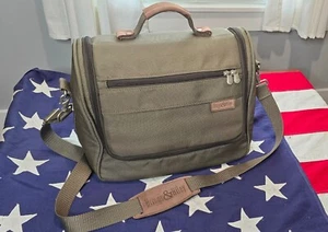 Briggs & Riley Expandable Messenger Laptop Briefcase Shoulder Bag Olive Green - Picture 1 of 11
