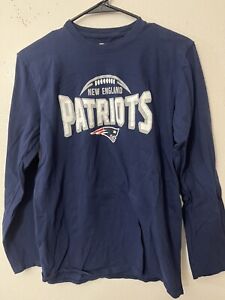 New England Patriots Shirt Medium Navy Men NFL Team Apparel Long Sleeve Tee Used