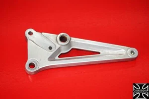 94 HONDA NIGHTHAWK CB250R RIGHT REAR PASSENGER FOOT STEP PEG BRACKET - Picture 1 of 9