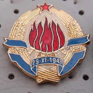Socialist Republic Yugoslavia 29. 11. 1943 coat of arms flag Yugoslavia pin - Picture 1 of 1