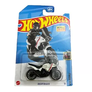 Hot Wheels NEW 2023 Factory Set HW Moto #67 Ducati DesertX Black & White - Picture 1 of 2