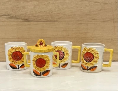 Vintage Anos 70 Napco Girassol 1 Tigela de Açúcar com Tampa e 3 Canecas Xícara de Chá Café Anos 70 - Imagem 1 de 4