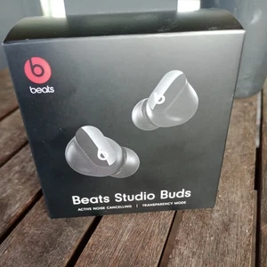 Beats Studio Buds Komplett Kabellose Bluetooth In-Ear Kopfhörer mit Noise-Cancel - Bild 1 von 3