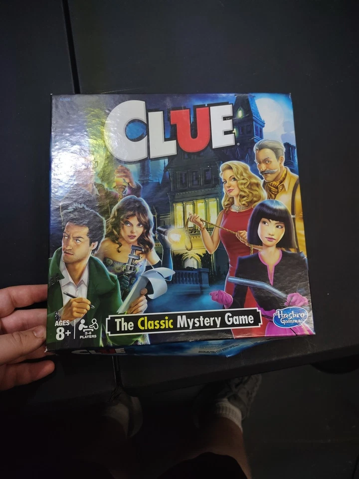 Hasbro Clue: The Classic Mystery Board Game 2013 Edition 8+ 2-6 Players - Image 1 of 4