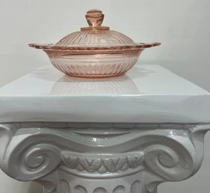 Anchor Hocking Mayfair Vintage Pink Depression Open Rose Glass Butter/Candy Dish - Picture 1 of 12
