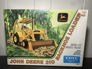 Ertl Vintage 1973 Ausgabe John Deere 310 Baggerlader #8015 AMT MPC NOS F/S MODELLBAUSATZ - Bild 1 von 6