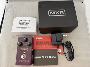 Pedal de efectos MXR Tremolo M305 con cable de alimentación, se envía gratis - Imagen 1 de 11