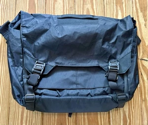Triple Aught Design Parallax Messenger 15L - Photo 1/4