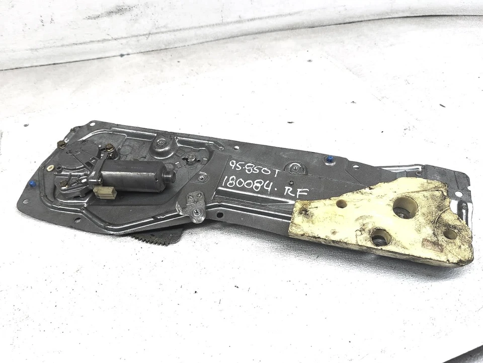 Volvo 850 1993-1997 puerta del pasajero delantero ventana eléctrica motor regulador 6800794 Foto 1 de 4