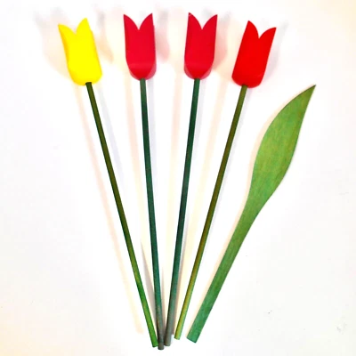 Juego de 4 tulipanes de madera decoración de primavera hechos a mano en Estonia 12,5" Foto 1 de 4