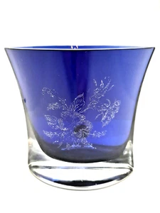 Harzkristall Glasmanufaktur Vase blau handgraviert Vintage Glasvase Harz Rarität - Bild 1 von 8