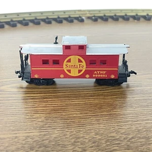 Life - Like HO Scale Wide Vision Caboose Santa Fe ATSF 999851 - Picture 1 of 5