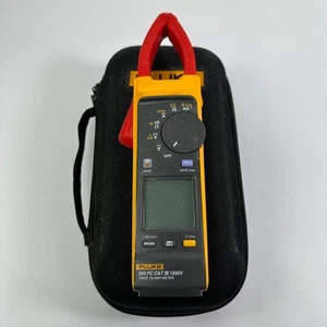 Fluke 393 FC CAT III 1500V TRMS Clamp Meter - Picture 1 of 5