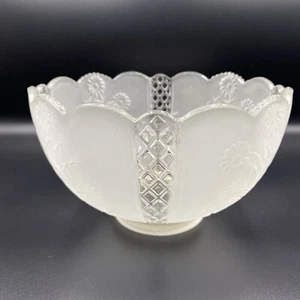MATTIERTES GLAS VINTAGE LAMPENSCHIRM BLUMENGEPRÄGT DESIGN ART DECO FRILL 7,5 ZOLL - Bild 1 von 7