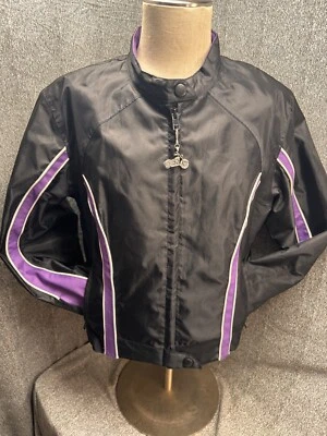 Jaqueta feminina de náilon inspirada em corridas XXL da Hot Leathers - Imagem 1 de 4