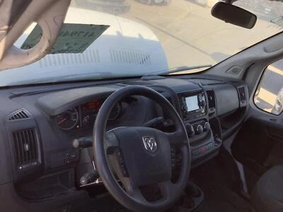 Panel de tablero usado se adapta a: camioneta Ram Promaster 1500 2019 sin telemática grado A Foto 1 de 4
