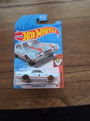 Oldsmobile 442 Muscle Mania Series 2020 Hot Wheels '67 - librea del Golfo Foto 1 de 4