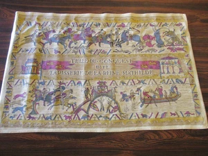 Vintage French Cotton Linen Tea Towel Scene from the Bayeux Tapestry - k5 rb/vh - Picture 1 of 16