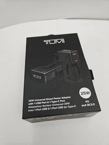 Tumi 25 W Universal Smart Power Adapter 1 Usb Port & 1 Port C Port - Picture 1 of 7