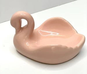 VINTAGE LIGHT PINK CERAMIC SWAN SOAP / TRINKET DISH 6” X 4” NOVELTY MCM - Picture 1 of 5