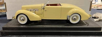 Parabrisas Ertl 1937 con daños en cable Foto 1 de 4