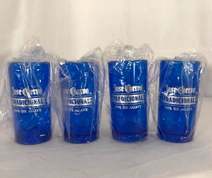 Jose Cuervo Blau Kunststoff Schnapsgläser - Wiederverwendbar (4er Set) - Man Cave NEU - Bild 1 von 4