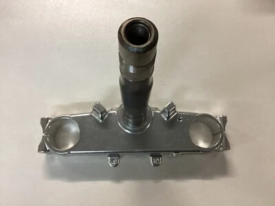 PIEZAS ORIGINALES YAMAHA - BAJO SOPORTE COMP. XT600 XT500 1984-1989- 43F-23340-30-39 Foto 1 de 4