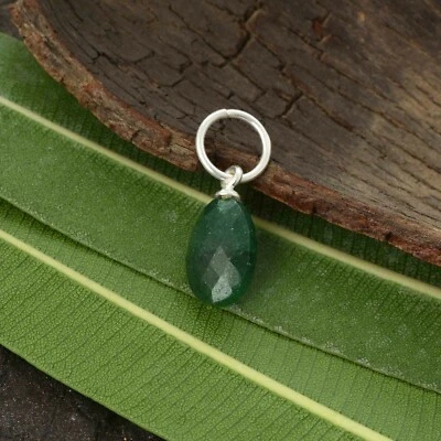 Handcrafted Verde Natural Onix 10X15mm Forma de Gota Gema Colgante Con 925 Plata - Imagen 1 de 3