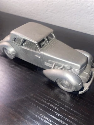 All Puter Danbury Mint 1937 Cord 812 Replica Model Car - Image 1 of 4