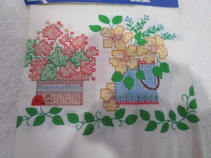 Kit de par de toallas para invitados de punto de cruz estampado multicolor para plantas en maceta (1998) - Imagen 1 de 4