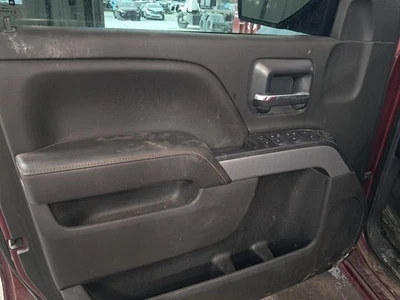 Used Front Left Door Interior Trim Panel fits: 2016 Chevrolet Silverado 1500 pic Foto 1 de 4
