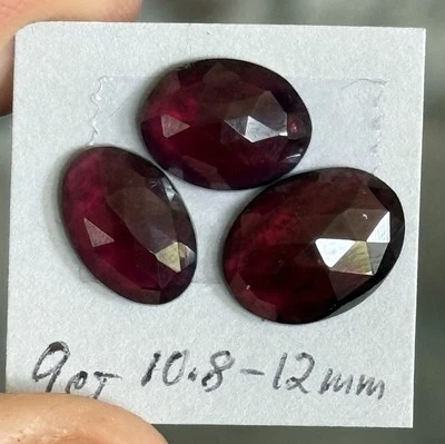 9ct 10.8-12x3.5mm 3pc Lot Fine Rose Cut Rhodolite Garnet Oval Cabochon Gems - Image 1 of 4