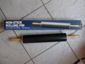 # 4026 Fox Run Non-Stick Rolling Pin Carbon Steel Black 12 Inch Barrel w/ Box - Picture 1 of 3