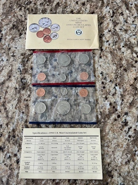 1990 US Mint 2 Uncirculated Coin Sets D & P Mints - Image 1 of 1