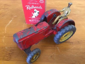 Old Vintage Dinky Meccano Massey - Harris Tractor for restoration 1948 - 1954 * - Picture 1 of 6