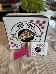 NEW Betsey JohnsonA Matter Of Crust Chain Novelty Crossbody Pizza Bag & Wallet - Picture 1 of 17