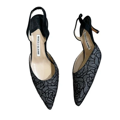 Zapatos de salón Manolo Blahnik de terciopelo negro floral con cordones de tela texturizada UE 37,5 Foto 1 de 4