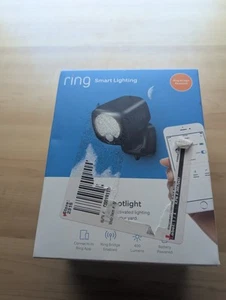 Ring Smart Lighting batteriebetriebener 400 Lumen LED Smart Strahler, schwarz - Bild 1 von 6